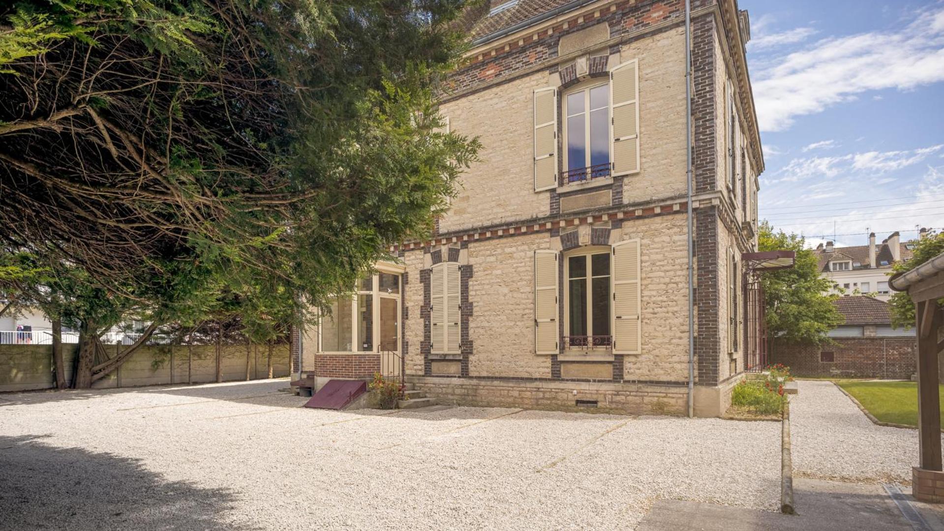 Bonappart 4 - Charme Napoleonien & Confort Troyes Extérieur photo