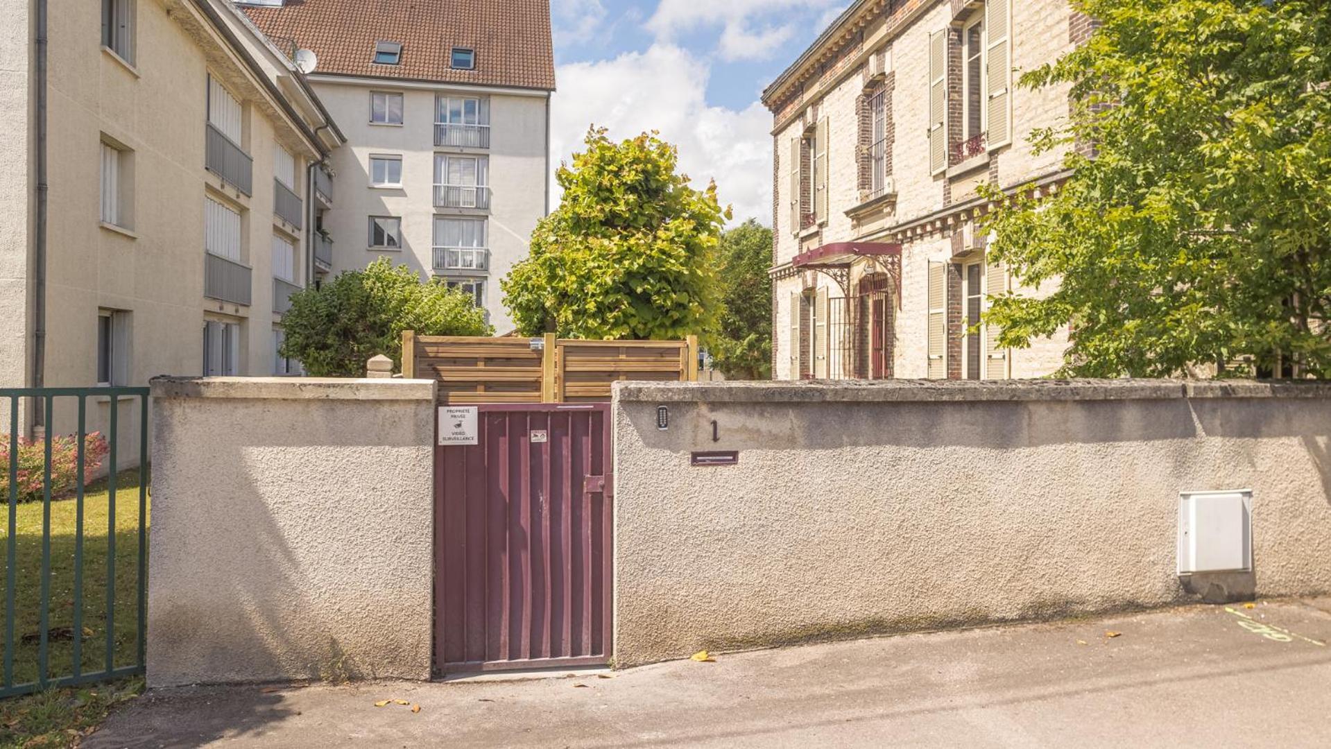 Bonappart 4 - Charme Napoleonien & Confort Troyes Extérieur photo